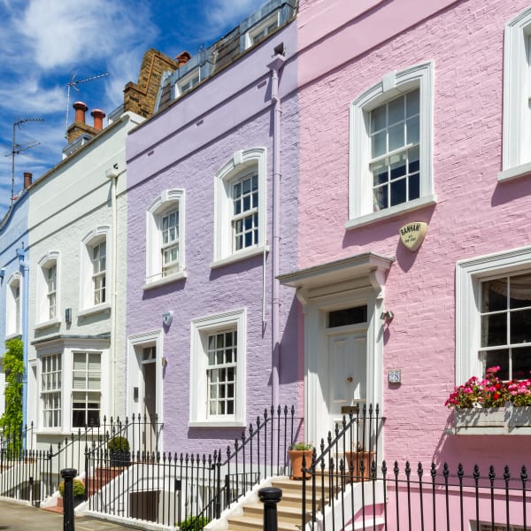 Die bunten Häuser in Chelsea, London, England © stock.adobe.com - Alex Segre