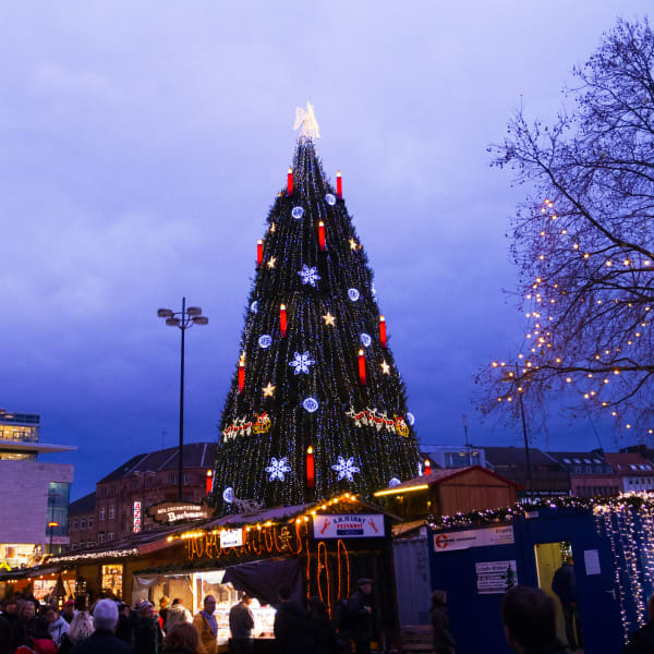 Dortmunder Weihnachtsstadt, Nordrhein-Westfalen ©iStock.com/justhavealook