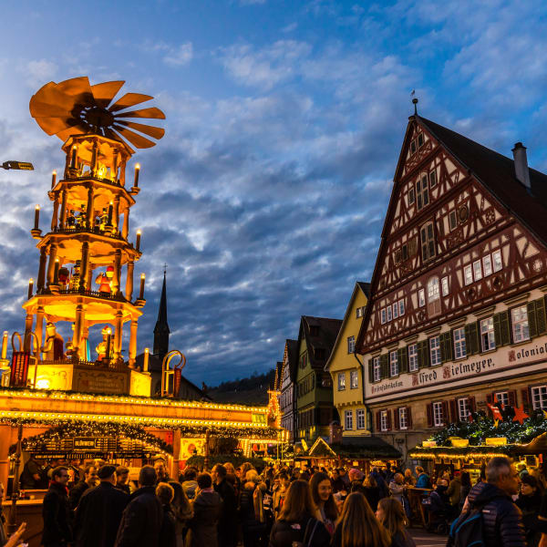 Esslinger Mittelaltermarkt und Weihnachtsmarkt ©iStock.com/Simon Dux