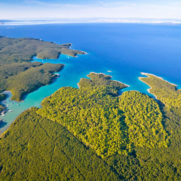 Punta Kriza Küste, Kvarner Bucht, Insel Cres, Kroatien ©xbrchx/iStock