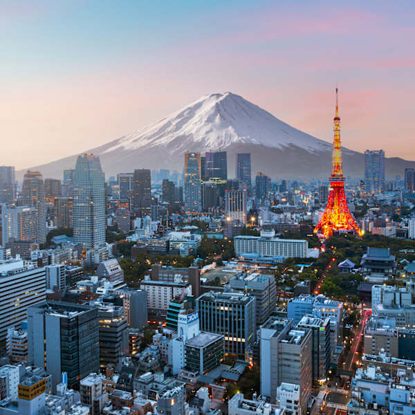 Mount Fuji, Tokyo, Japan © Jackyenjoyphotography/Moment via Getty Images