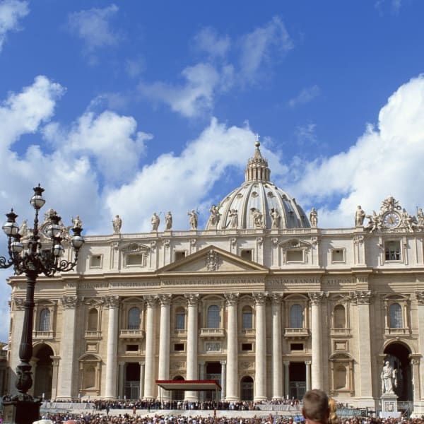 Der Petersdom im Vatikan, Rom ©Perry Mastrovito/Stockbyte via Getty Images