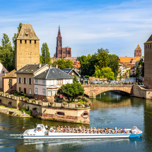 Altstadt und Ponts Couverts, Straßburg © Sina Ettmer - stock.adobe.com