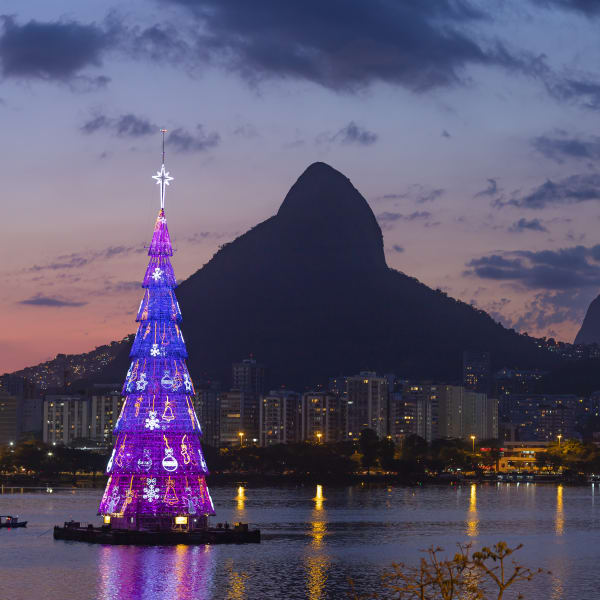Weihnachtsbaum der Welt Rio de Janeiro©/ Ranimiro Lotufo Neto/ iStock / Getty Images Plus via Getty Images