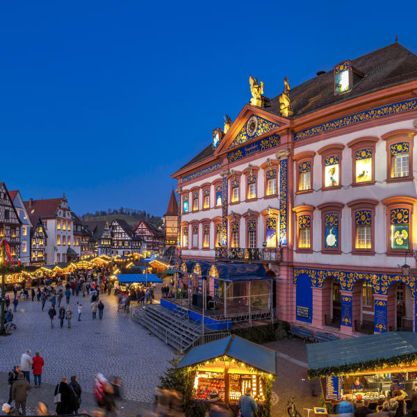 Weihnachtsmarkt Gengenbach © pwmotion/iStock Editorial / Getty Images Plus via Getty Images