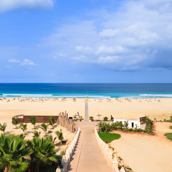 Blick auf den Strand und das Meer von Boavista auf den Kapverden