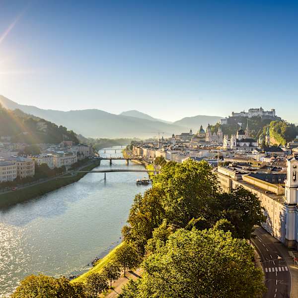 Salzburg mit Mönchsberg, Salzburger Land