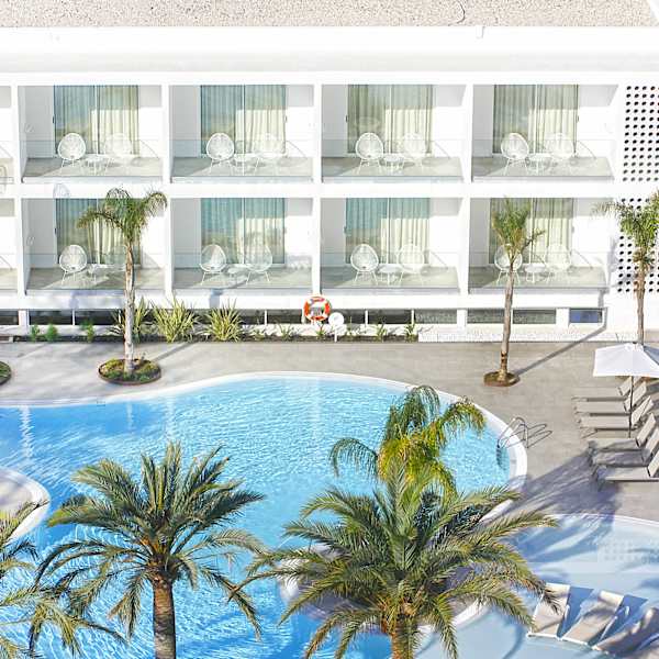 Pool © Hotel Caballero