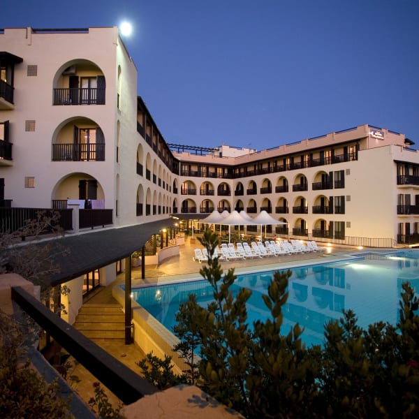 Außenansicht © Hotel Calabona