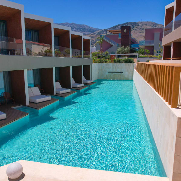 Pool © Harmony Boutique Resort