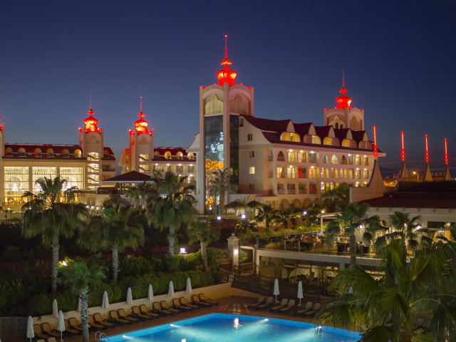 Side Crown Charm Palace Buchen Evrenseki Bis Zu 30 Gunstiger Holidaycheck