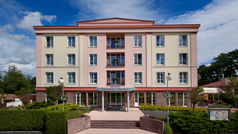 Francis Palace (Frantiskovy Lázne / Franzensbad) • HolidayCheck
