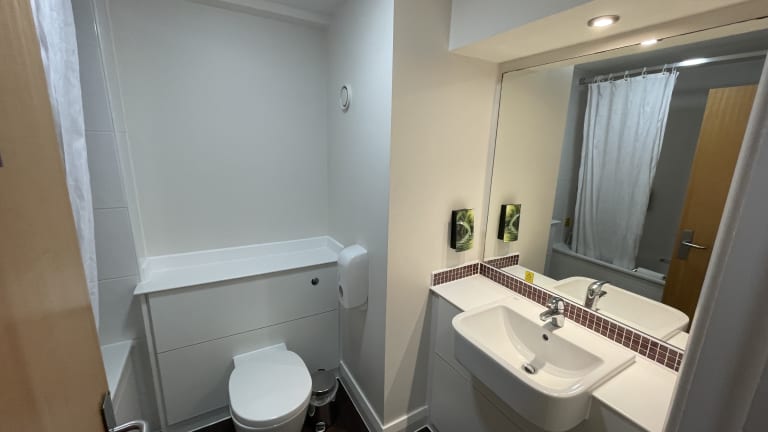 Premier Inn London Kensington Earls Court (Kensington): Alle Infos