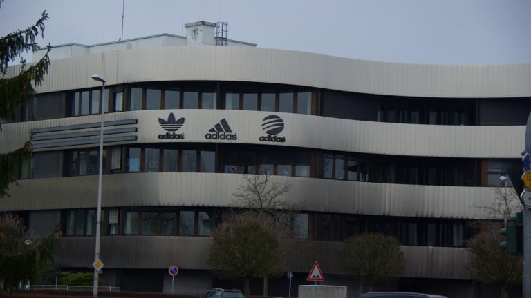 Adidas outlet herzogenaurach öffnungszeiten online