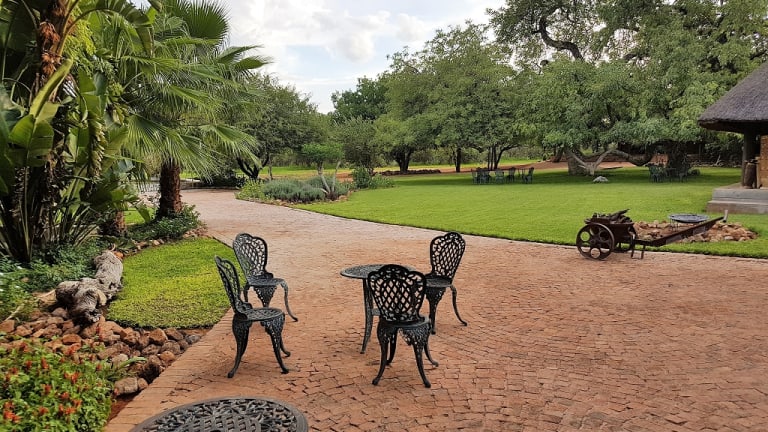 uris safari lodge tsumeb