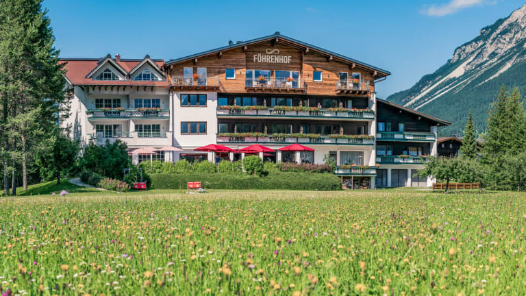 Hotel Fohrenhof Stanzach Holidaycheck Tirol Osterreich