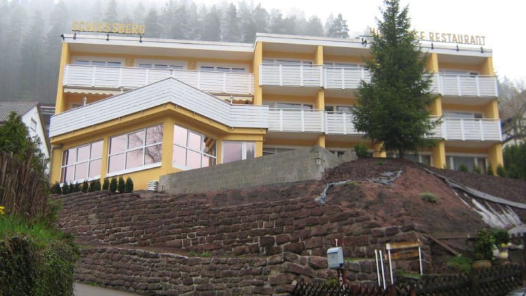 Hotel Schlo  berg  Bad Teinach-Zavelstein      HolidayCheck  Baden