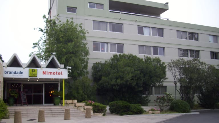 Logis Nîmotel 152 Rue Claude Nicolas Ledoux 30900 Nîmes