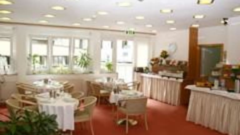 Hotel Adler Frankfurt Am Main (Frankfurt Am Main) • HolidayCheck ...