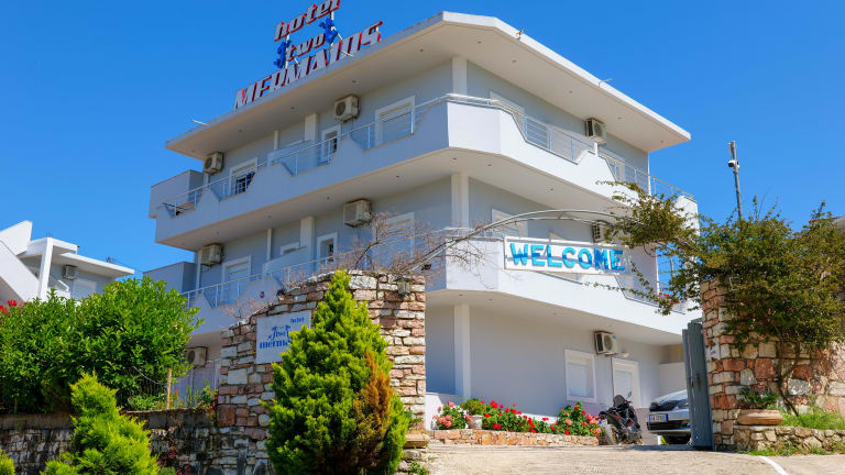 Two Mermaids Hotel (Ksamil) • HolidayCheck