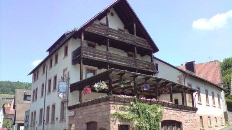 Hotel Bayerischer Hof  geschlossen   Heigenbr  cken      HolidayCheck