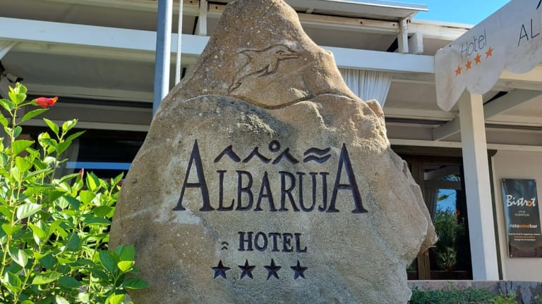 Hotel Albaruja (Monte Nai) • HolidayCheck (Sardinien | Italien)