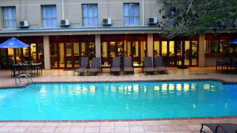 protea hotel hluhluwe & safaris