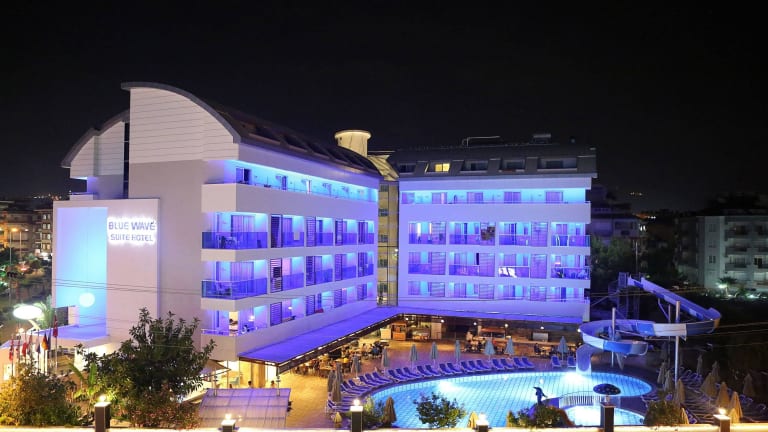 Blue wave suite hotel 4 фото отеля